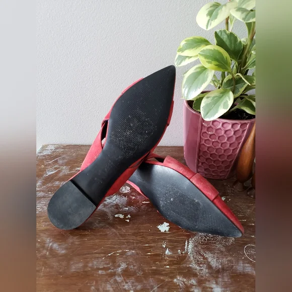 Marc Fisher coral suede slip on mules - Picture 7 of 8